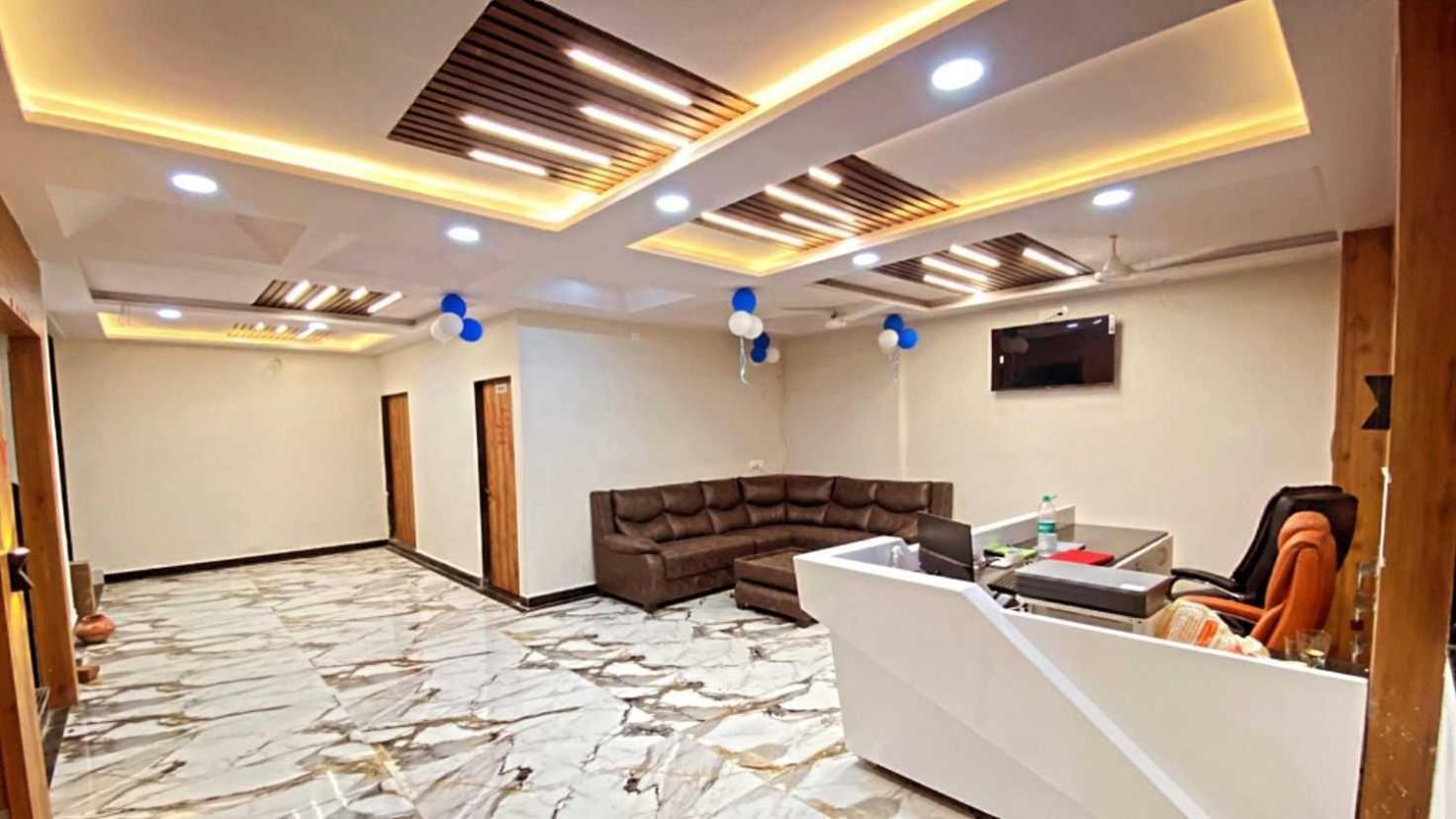 Super Townhouse Ambaji Formerly Hotel Kardhar Inn Kültér fotó