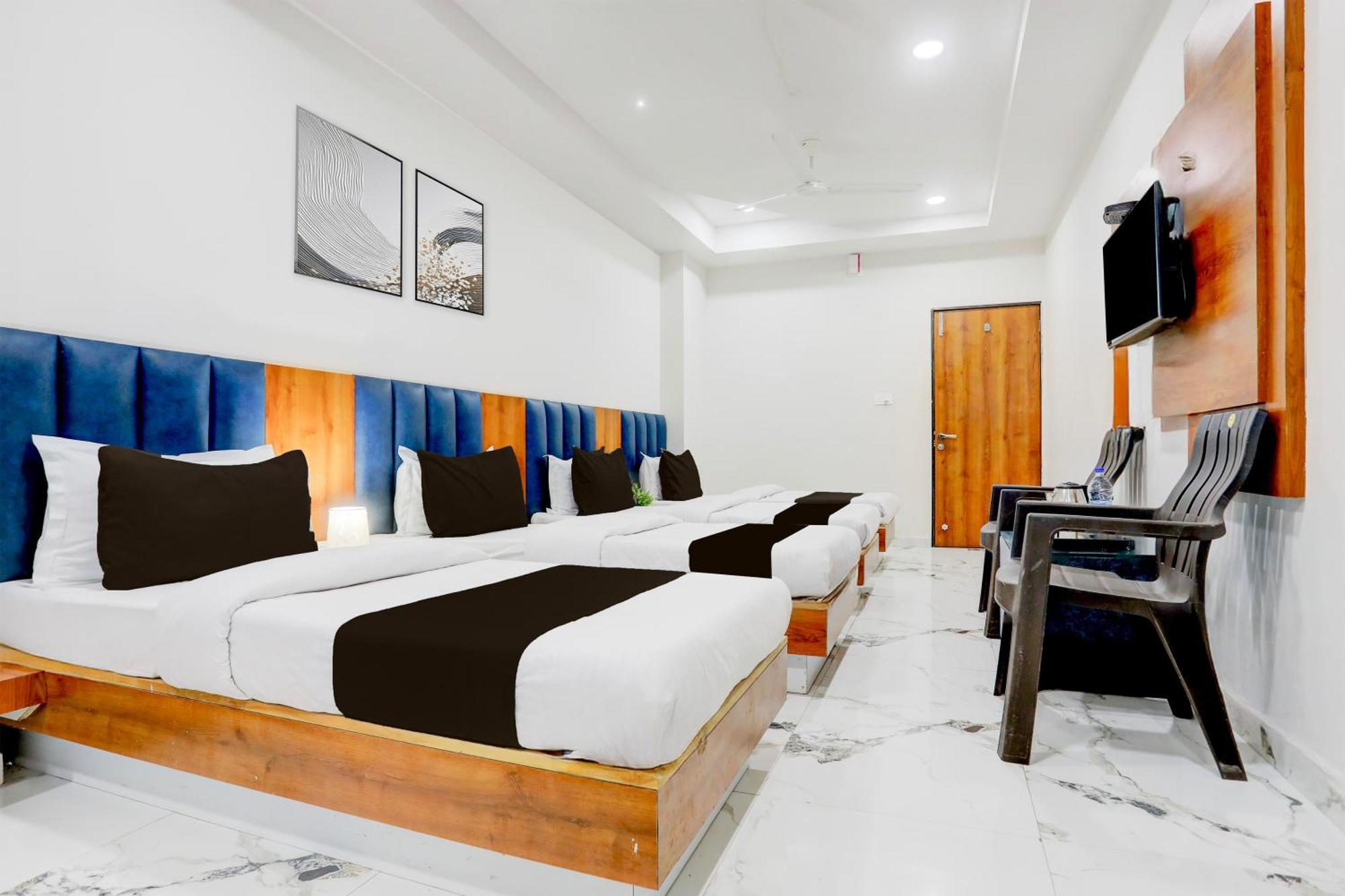 Super Townhouse Ambaji Formerly Hotel Kardhar Inn Kültér fotó